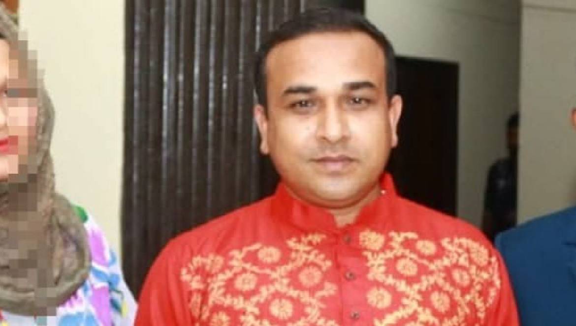 ফরেনসিক ছাড়াই যৌন হয়রানি অভিযোগ থেকে বেরোবি শিক্ষককে অব্যহতি