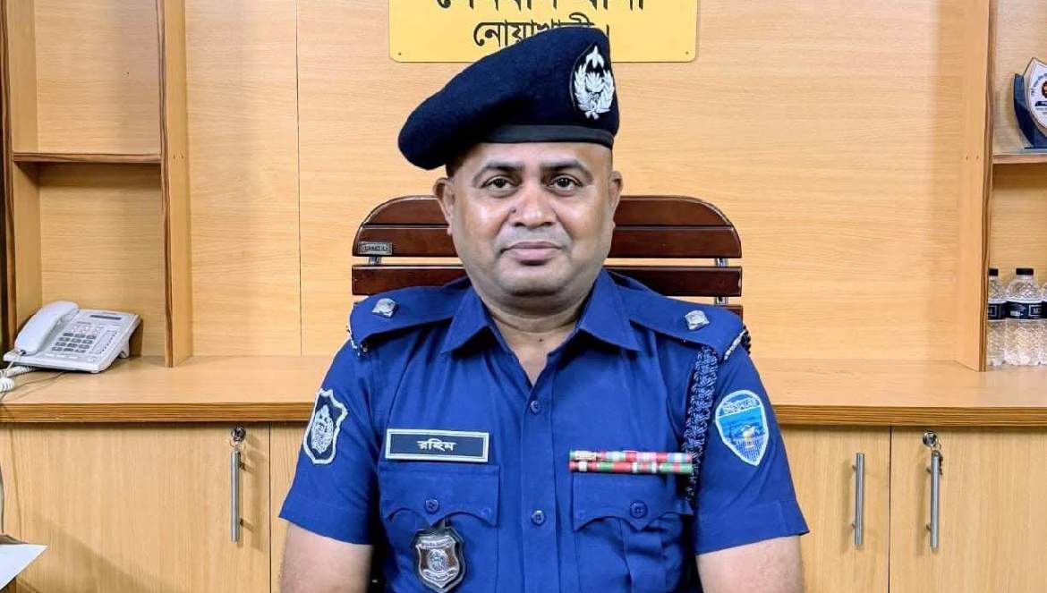 আ.লীগ নেতার বাড়িতে ভূরিভোজ, ওসি প্রত্যাহার