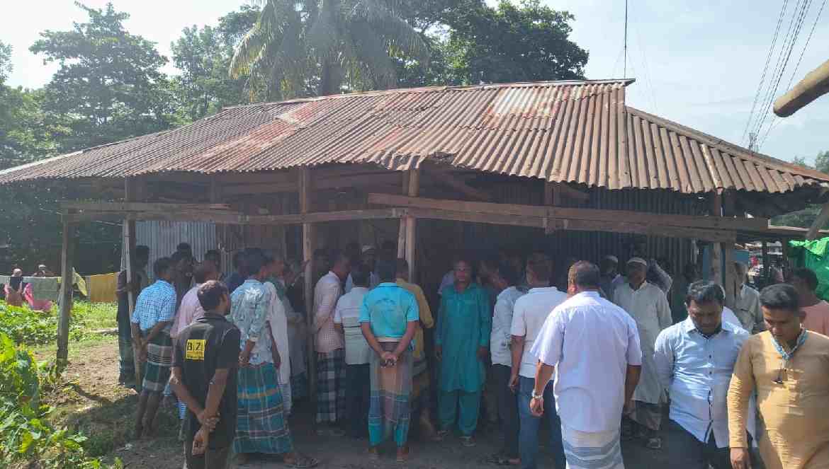 আ. লীগের প্রভাব খাটিয়ে জমি দখল, এখন বিএনপিতে ভেড়ার চেষ্টা
