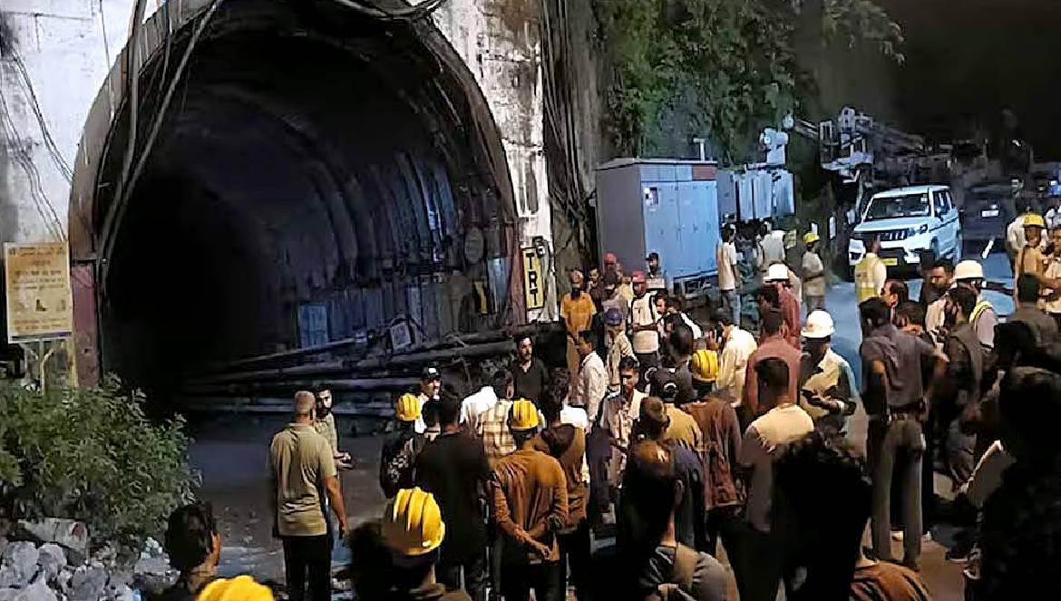 ভারতে নির্মাণাধীন টানেলে দুর্ঘটনায় নিহত ৭, আহত ১৩