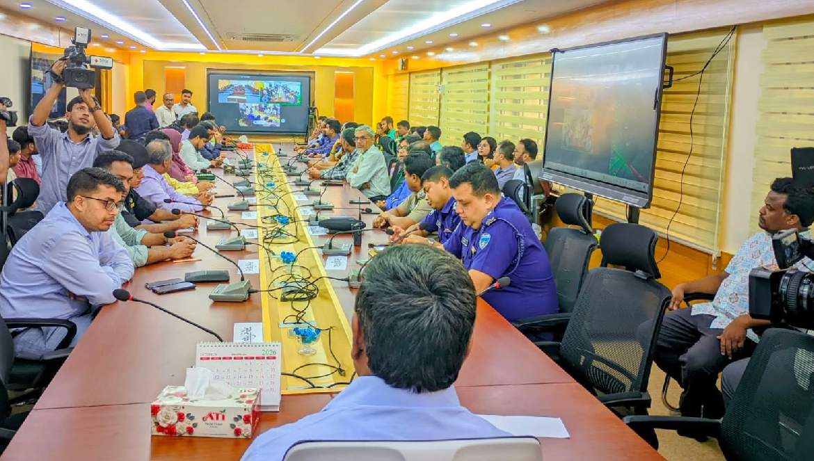 কুবি শিক্ষার্থীদের নিরাপত্তা নিশ্চিতে অংশীজনদের সঙ্গে কুবি প্রশাসনের মতবিনিময়