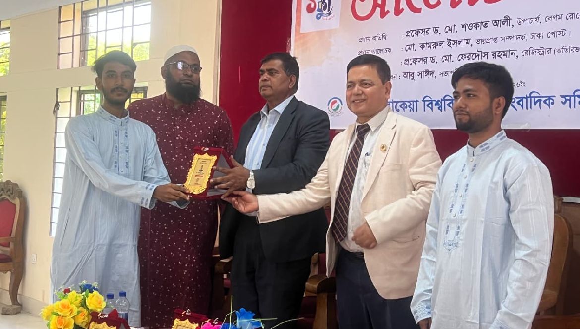 বেরোবিসাসের ষান্মাসিক সেরা ফিচার লেখক হলেন মাসফিকুল হাসান
