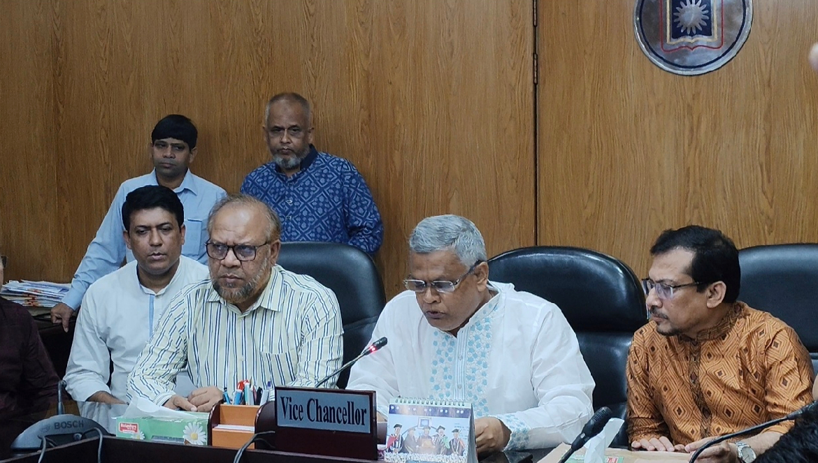 রাবিতে সাংবাদিকদের ওপর হামলা, ছাত্রদল নেতাসহ ৪ জনের ছাত্রত্ব বাতিল