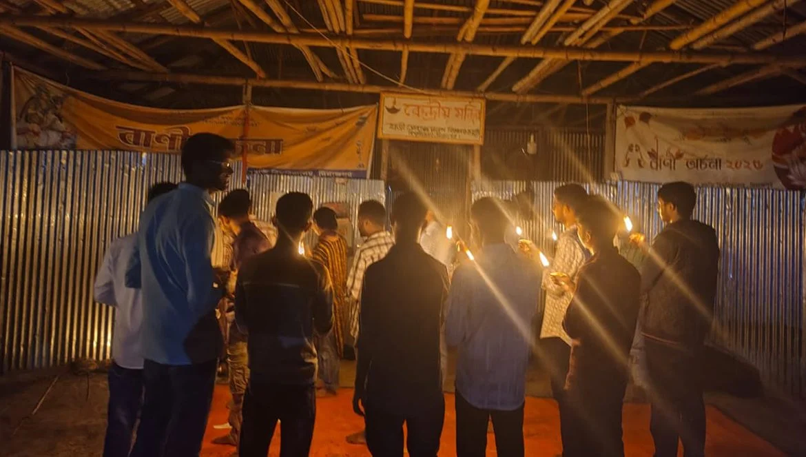 হাবিপ্রবি কেন্দ্রীয় মন্দিরে নেই বিদুৎ ব্যবস্থা, মন্দির স্থায়ীকরনের দাবি শিক্ষার্থীদের