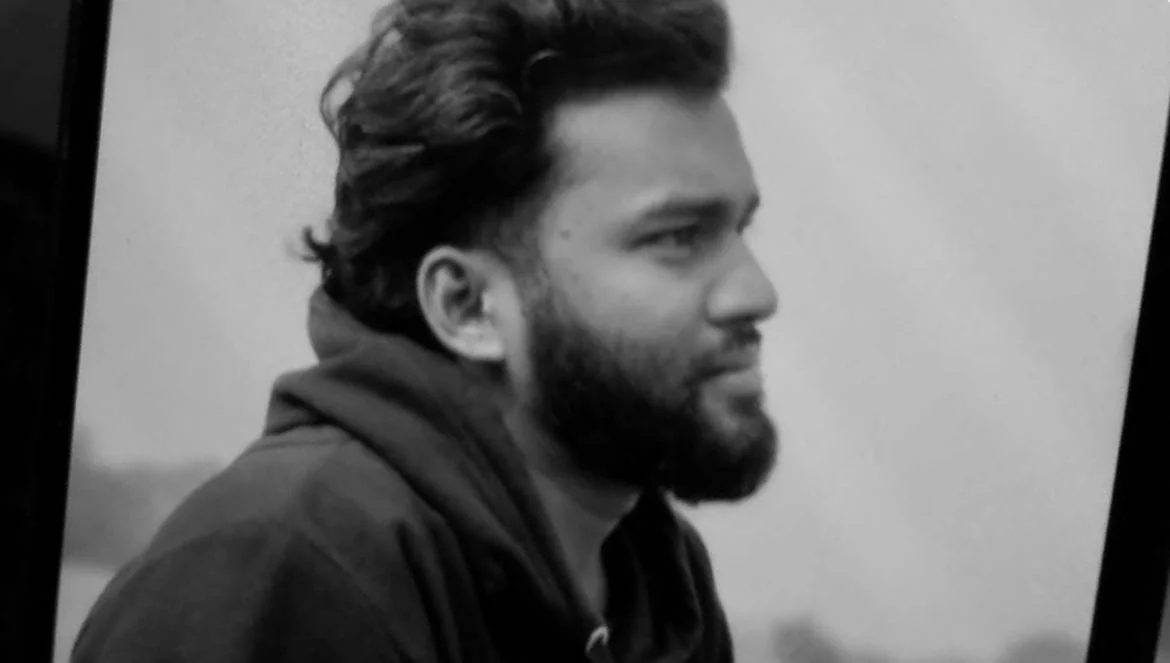পুরান ঢাকায় জবি শিক্ষার্থীর ঝুলন্ত মরদেহ উদ্ধার