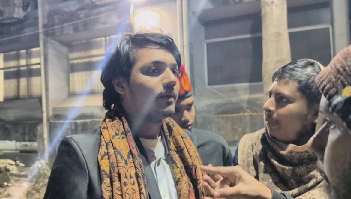 চেকপোস্টে ফাঁকি দিয়ে জবি ক্যাম্পাসে বহিরাগতদের প্রবেশ