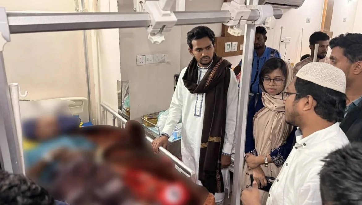 আওয়ামী লীগকে পুনর্বাসনের শর্তে বিএনপির সংখ্যাগরিষ্ঠতা : আসিফ