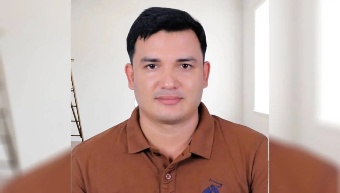 সৌদি ফেরত নোয়াখালীর সাবেক ছাত্রলীগ নেতা বিমানবন্দরে আটক