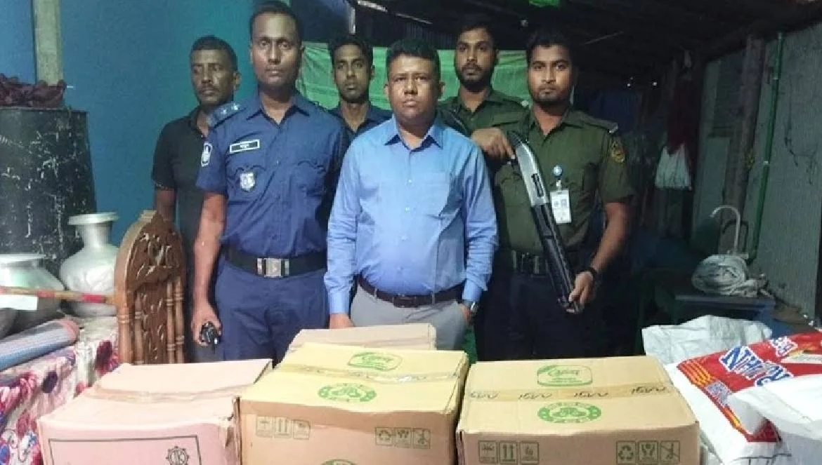 টিসিবির পণ্য গুদামে, ৫০ হাজার টাকা জরিমানা