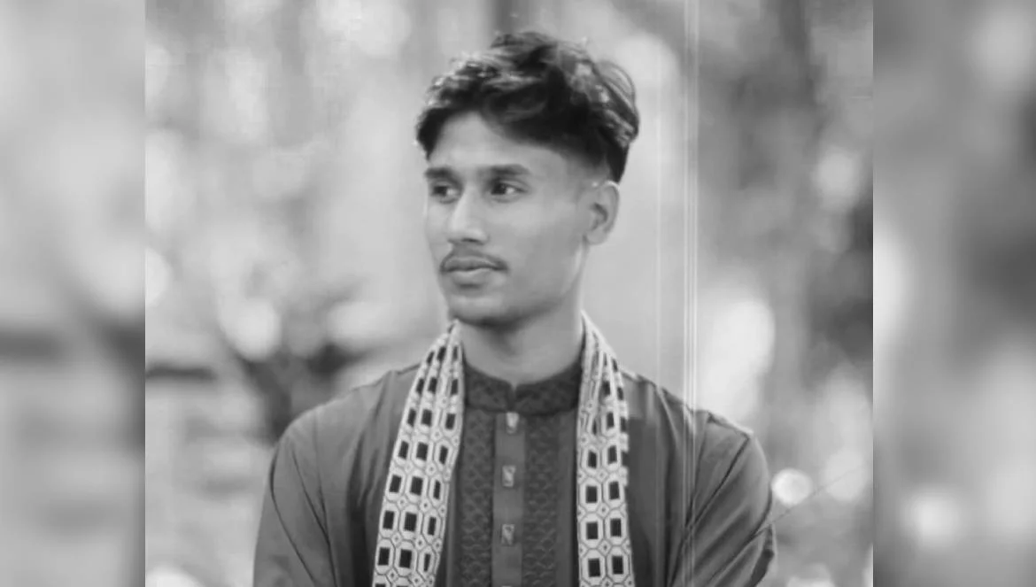 সড়কে আটকে তরুণকে লোহার রড দিয়ে পিটিয়ে হত্যা
