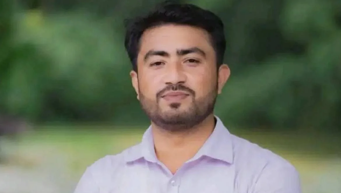 ‘আমি ভিপি হওয়া মানে তুই ভিপি’— ছাত্রলীগকর্মীর সঙ্গে জাকসু ভিপির চ্যাট ফাঁস