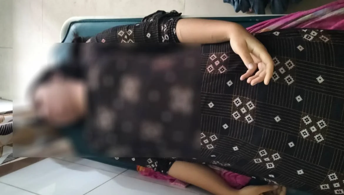 প্রেমের বিয়ে, সাবেক স্বামীর ম্যাসেজে প্রাণ গেল তরুণীর