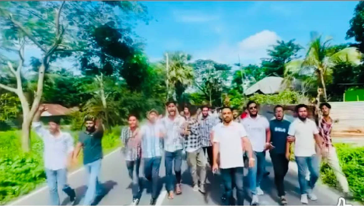 নোয়াখালীতে নিষদ্ধি ছাত্রলীগের মিছিল, গ্রেপ্তার-১