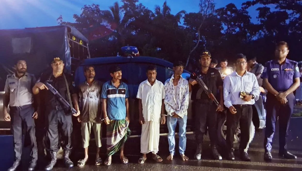 নোয়াখালীতে ৫ মাদকসেবীর কারাদণ্ড